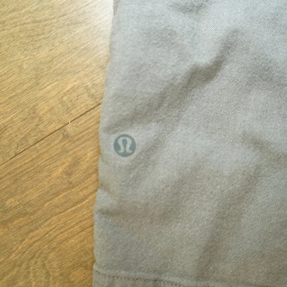 Lululemon Commission Oxford *Oxf Performance Chino Shorts 32 - Picture 6 of 6